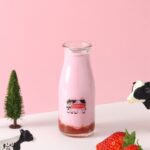 阪神梅田本店限定「あさぎり牛乳 いちごミルク」税込み378円