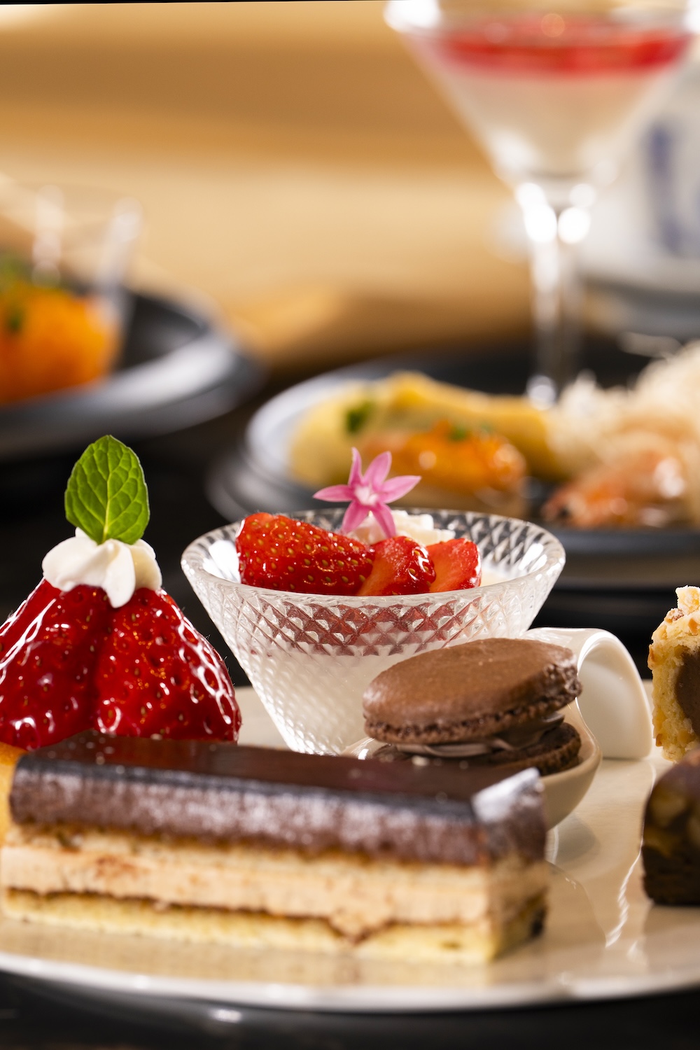 「苺とショコラのアフタヌーンティー」イメージ