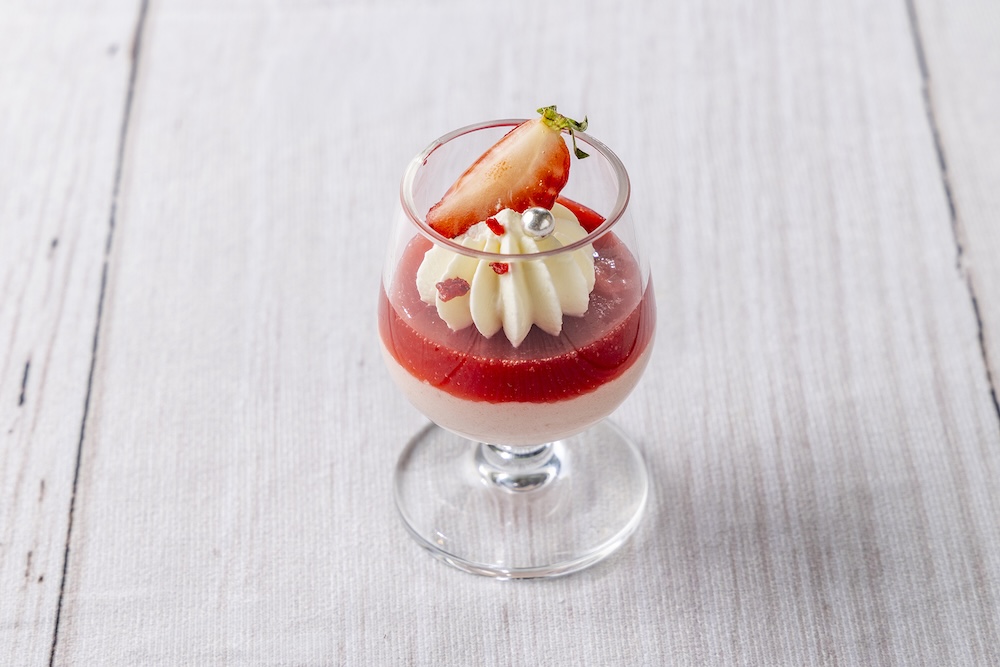 「ガーデン・ストロベリー・アフタヌーンティー」イメージ