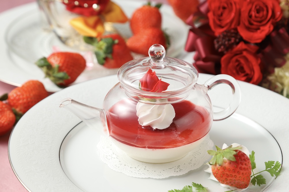 「ポットのやさしい苺ブランマンジェ」税込み1,200円