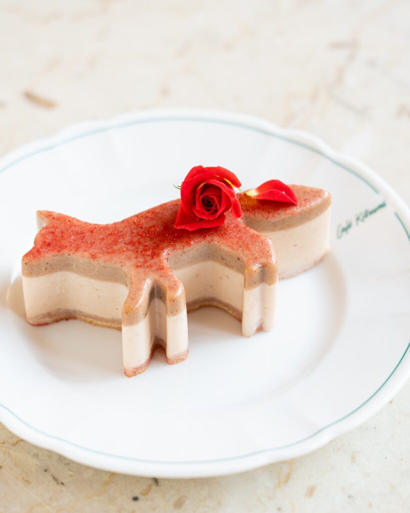 「Cake Kitsuné Strawberry & Nuts - ストロベリー＆ナッツ　キツネケーキ」税込み900円