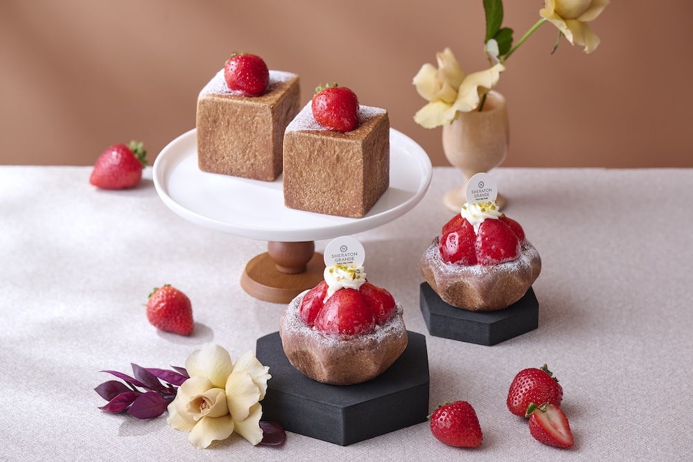 上から「いちごとチョコレートのクリームキューブ」500円、「いちごのガナッシュブレッド」500円