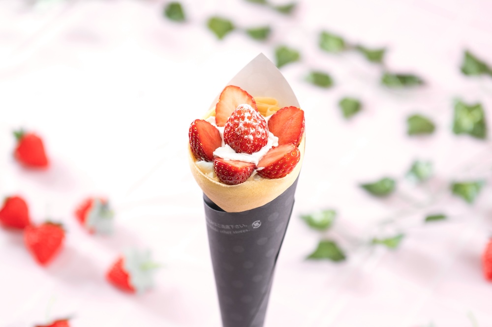 「クレージークレープス」の「クレージーいちご」税込み900円