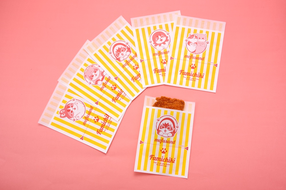 「ファミチキ袋」イメージ(C)mofusand