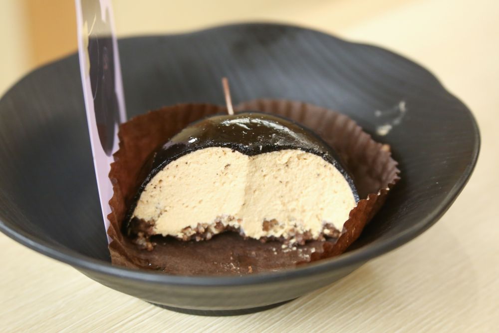 「くろにゃんチョコケーキ」断面イメージ