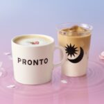 左から「桜舞うロイヤルミルクティー」L・税込み660円、「アイス桜ミルクティー」R・税込み605円〜