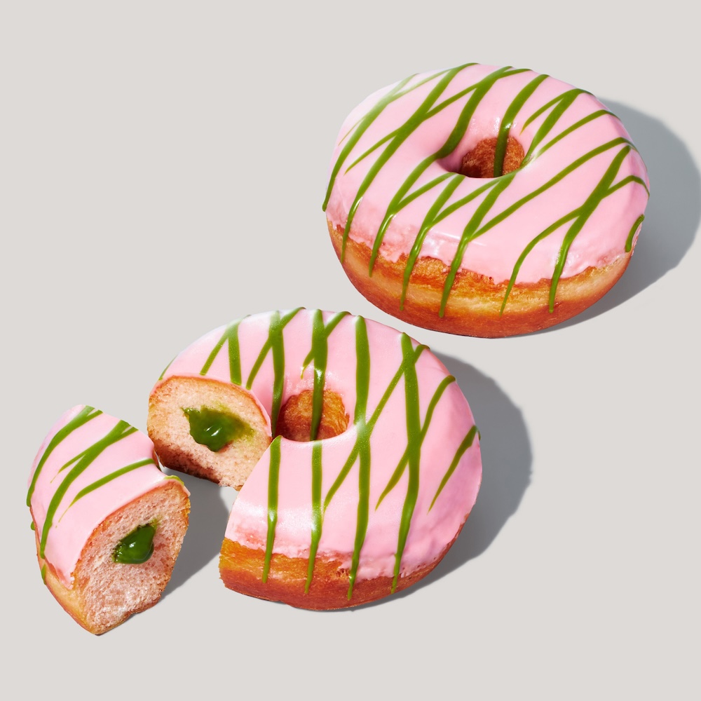 「桜抹茶ドーナツ」税込み320円