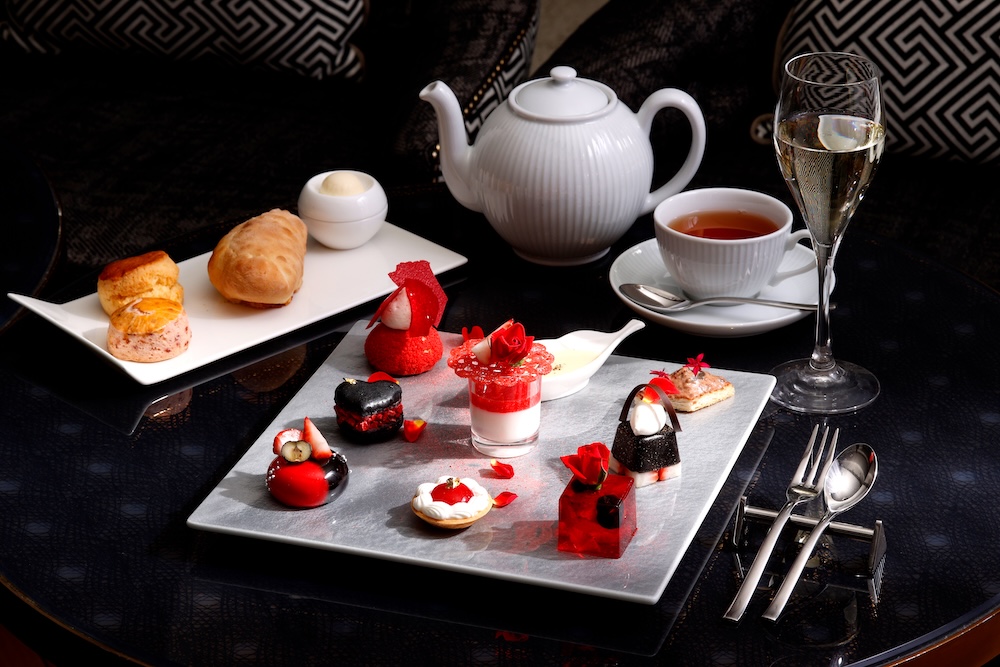 3月2日〜5月31日に販売される「ロッシニテラス」の「RED ～苺に染まるアフタヌーンティー～」5,500円〜（要予約）