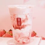 「いちご杏仁 ジェラッティー」Mサイズ・700円