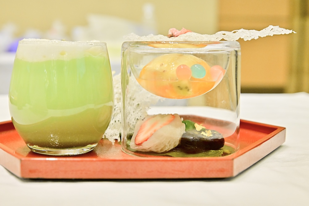 「箱根湯寮」の各日10食限定「桜霞」抹茶ラテ付き・1,800円