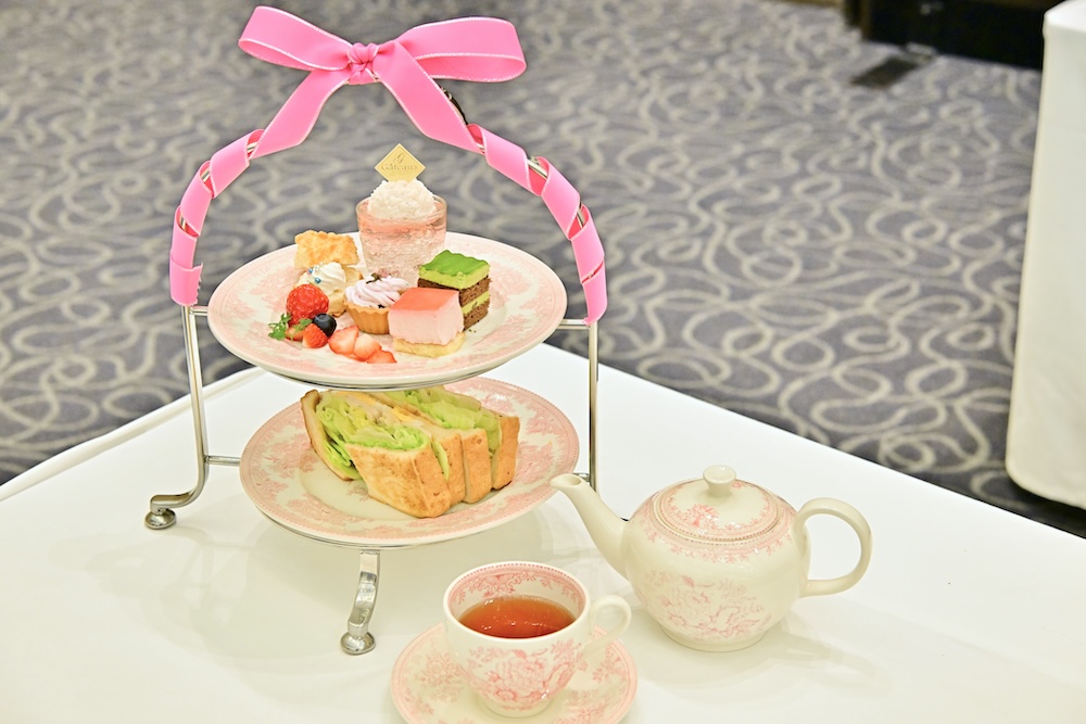 箱根強羅公園「一色堂茶廊」の各日25食限定「スプリングアフタヌーンティー」紅茶付き・3,250円