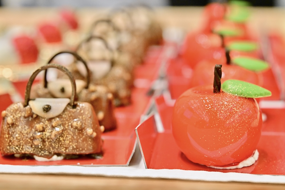 「箱根仙石原プリンスホテル」の各日10食限定「春色箱根旅〜きらめきスイーツボックス〜」ドリンク付き・3,000円