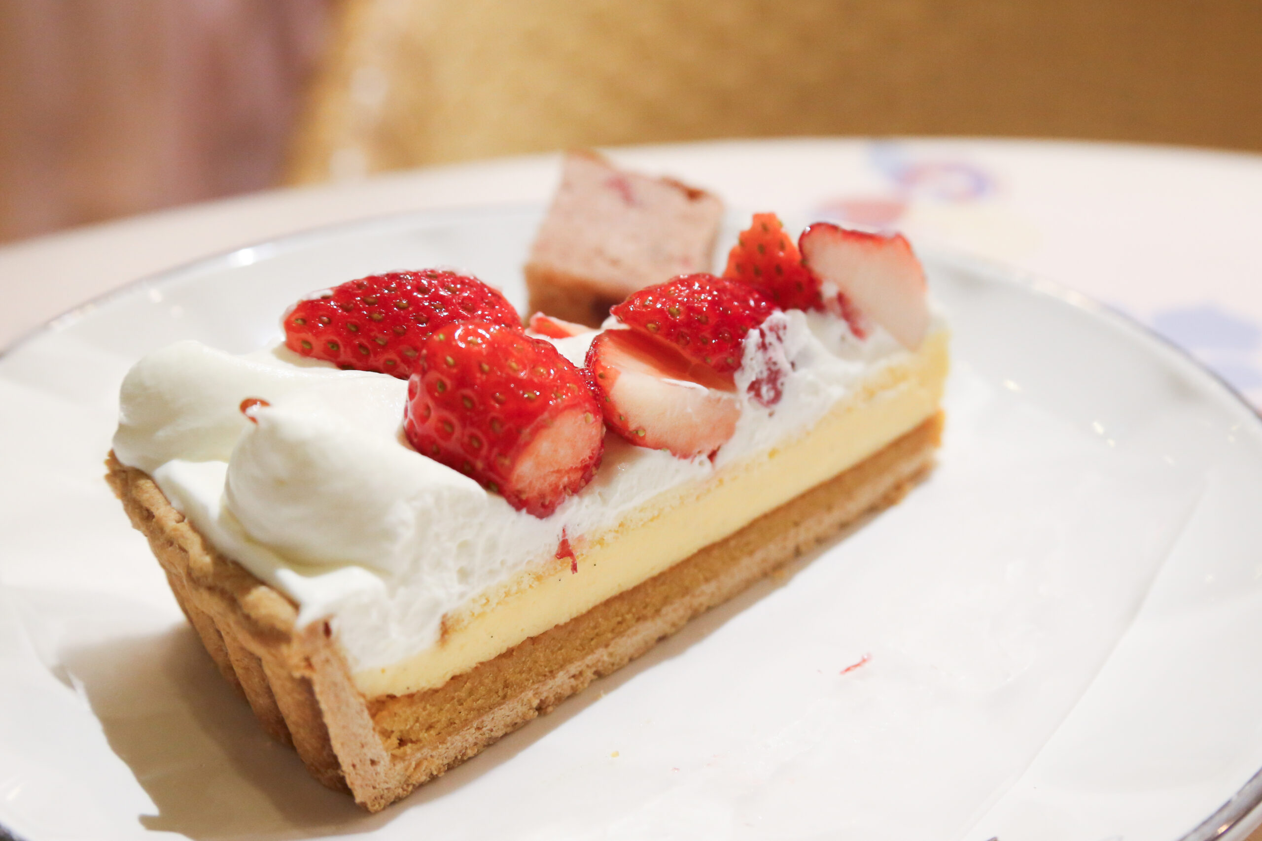 試食用の「イチゴとカスタードプリンのタルト」イメージ