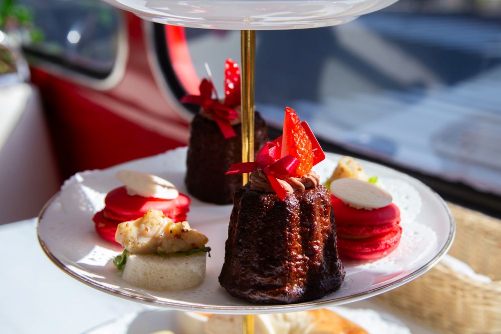 「いちごさんバス」アフタヌーンティーのイメージ