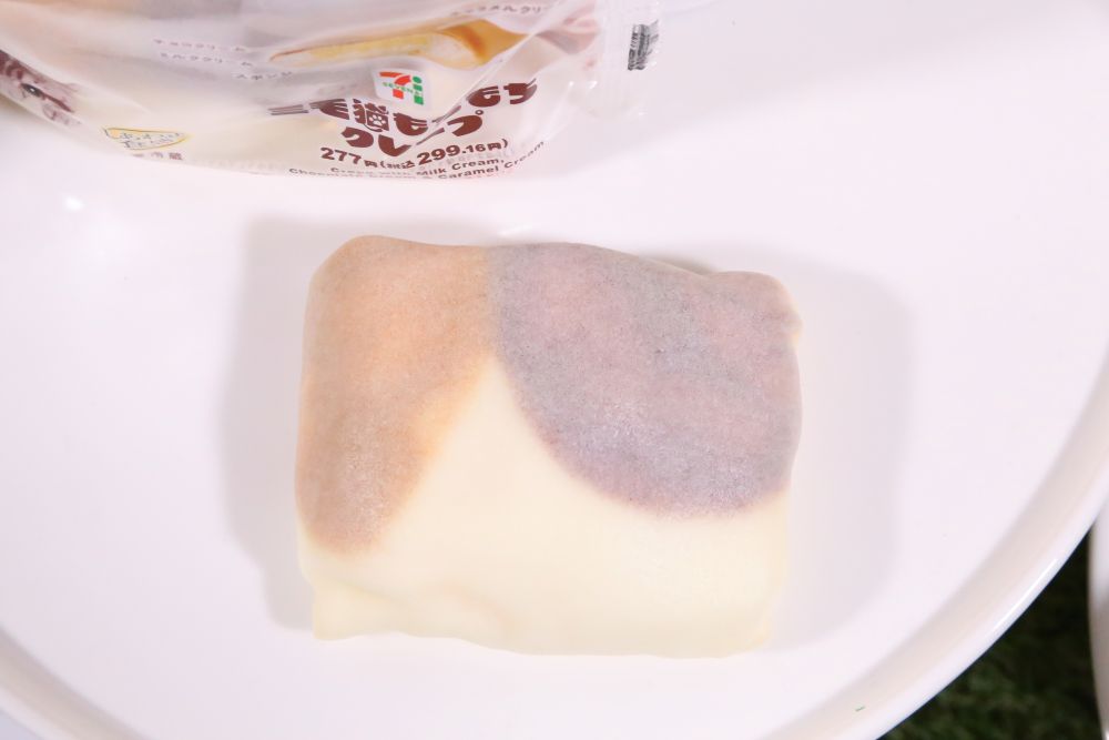 「三毛猫モチモチクレープ」税込み299円