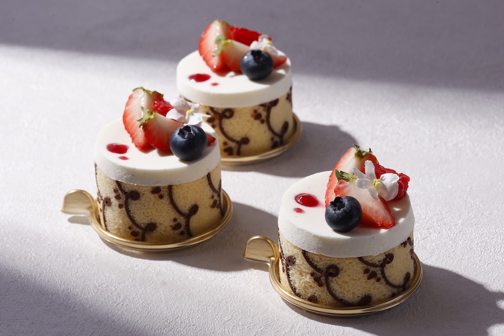 3月1日〜5月31日に販売される「レモンとホワイトチョコレートのムース」864円