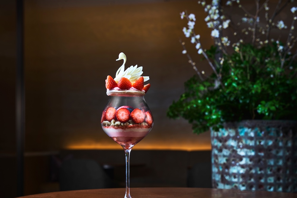 「スワンのいちごパフェ」イメージ