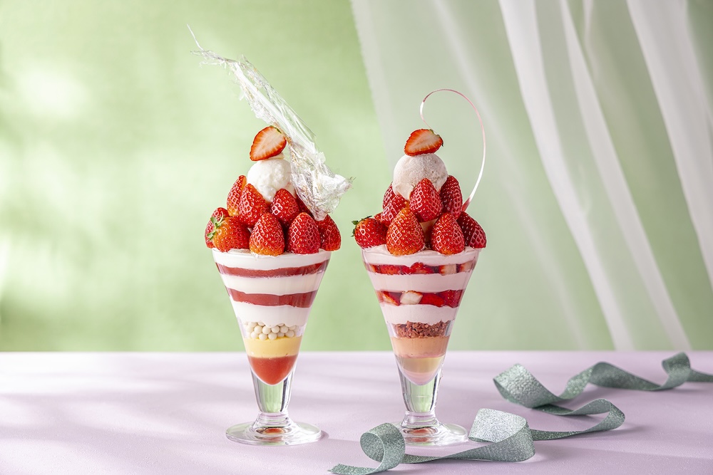 左から「いちご杏仁」、「桜いちご」