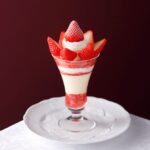 「宮崎県産“おおきみ”のストロベリーパフェ」税込み2,800円