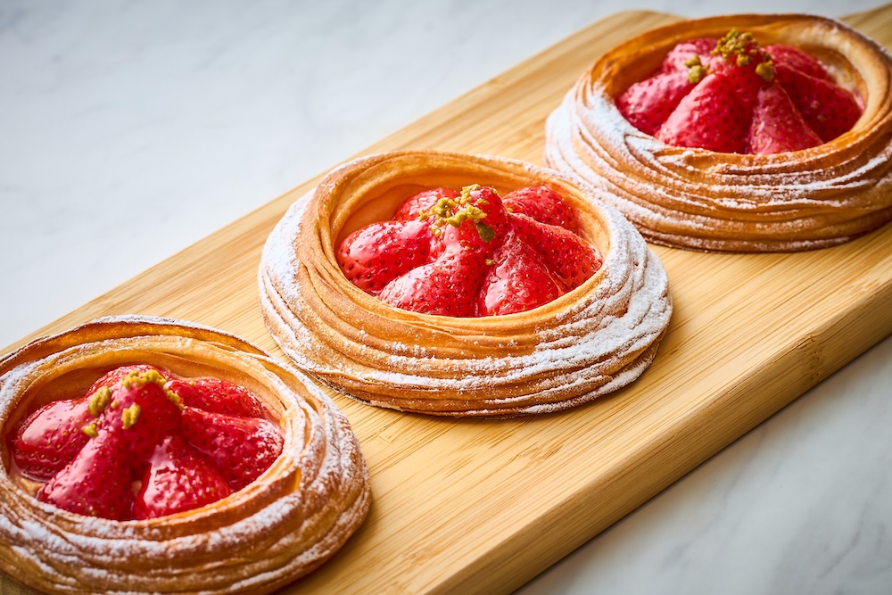 3月1日〜4月30日に販売される「苺のデニッシュ」税込み380円