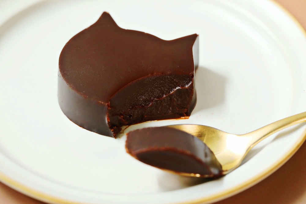 「にゃんともおいしいくろねこテリーヌ ショコラ」イメージ