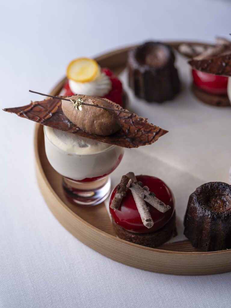 「Valentine’s Reverie バレンタイン アフタヌーンティー」イメージ