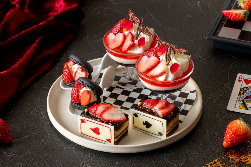 「あまりん苺アフタヌーンティーセット ～ハートの女王のティーパーティー」イメージ