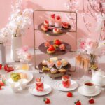 「インルームダイニング」にて販売される「ストロベリーブロッサムアフタヌーンティー」イメージ