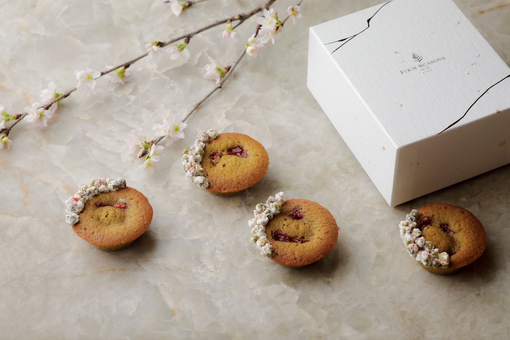 「ピスタチオストロベリーフィナンシェ」4個入り・2,400円