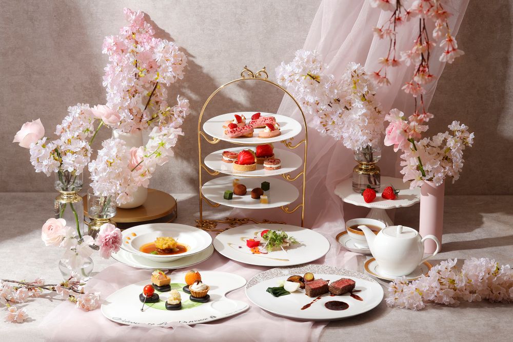 「ラ・プロヴァンス」にて販売される「ストロベリーブロッサムアフタヌーンティー」イメージ