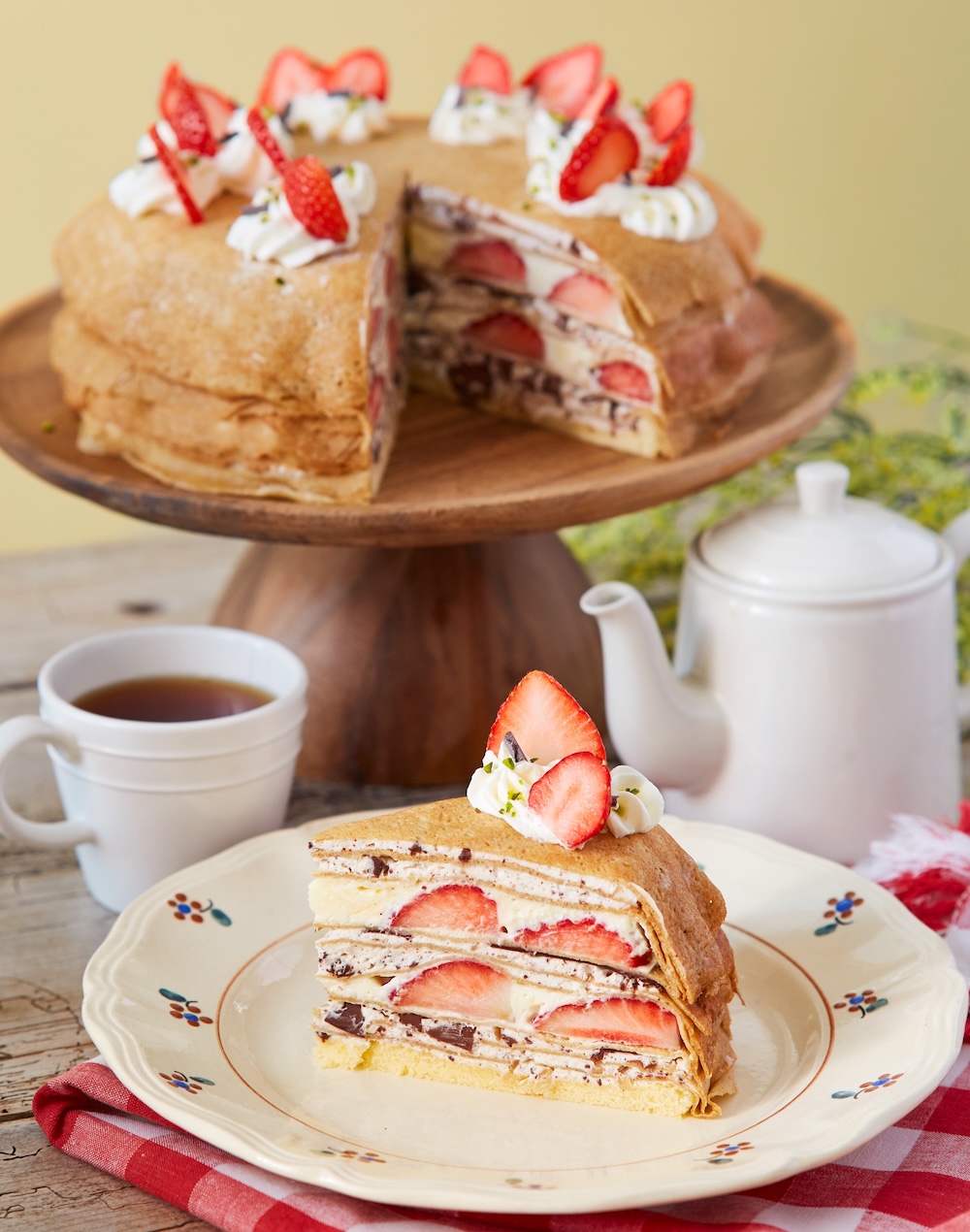 「チョコと苺とヘーゼルナッツのミルクレープ」イメージ