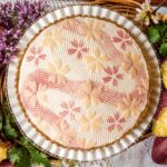 「徳島県里浦産なると金時 “里むすめ”と胡麻のタルト」イメージ