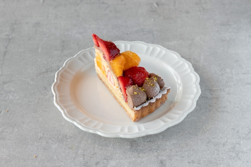 「あまおうとデコポンのタルト」ピース・税込み980円
