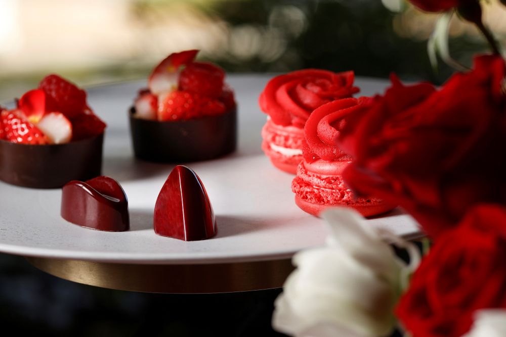 「ストロベリー＆ローズ アフタヌーンティー～ルージュ・コフレ（Rouge Coffret）～」イメージ