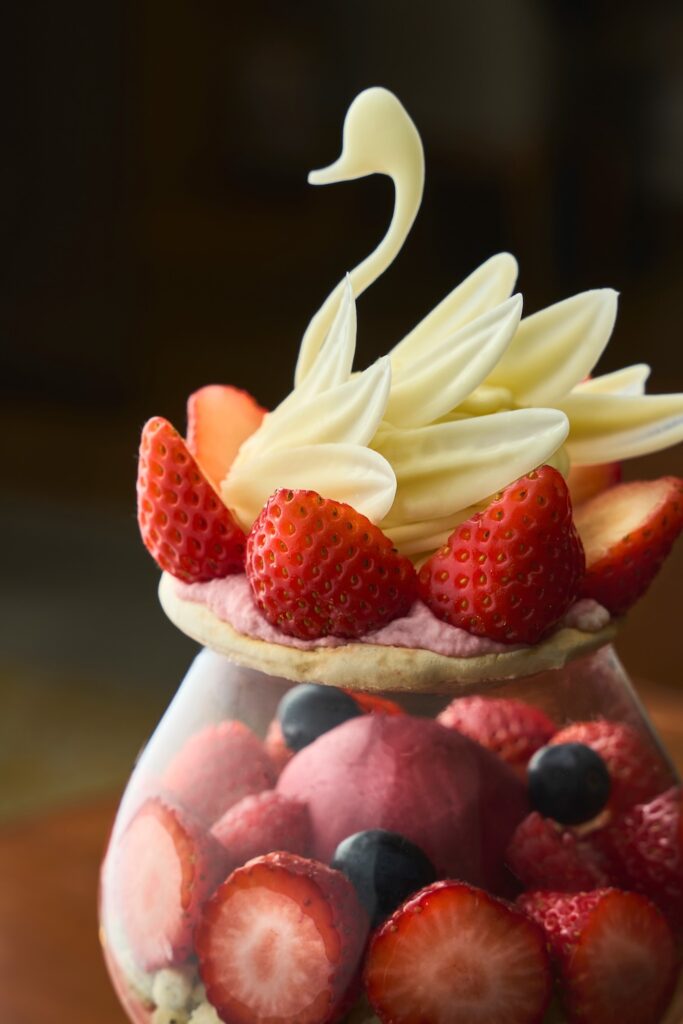 「スワンのいちごパフェ」イメージ