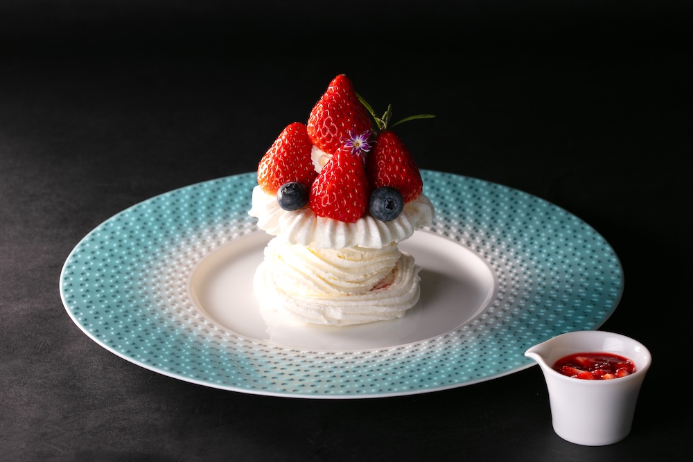 「いちごのパブロヴァ ~Wedding Dress~」イメージ