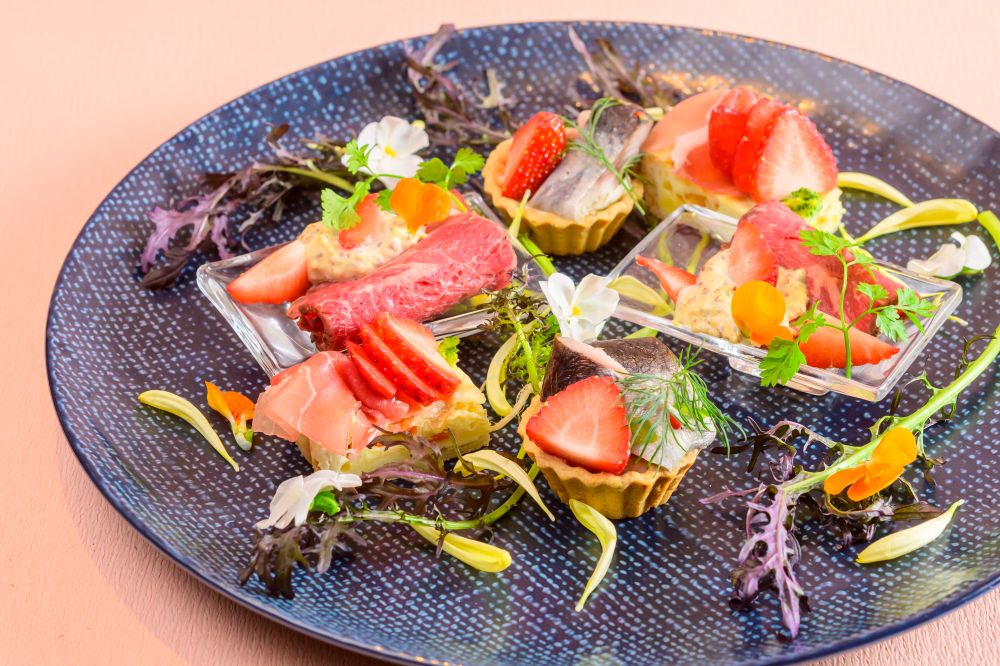 「小樽 Nostalgic Afternoon Tea ~春苺~」イメージ