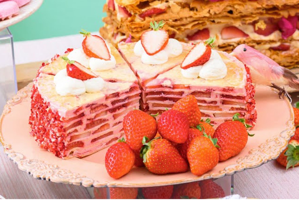 「満開春桜といちごのスイーツビュッフェ」イメージ