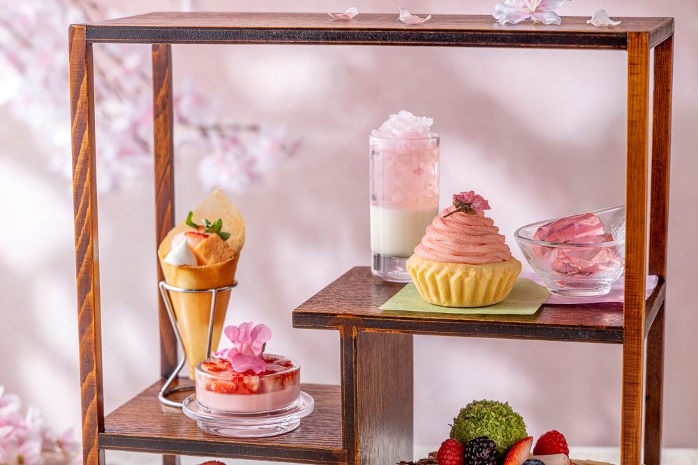 「ストロベリー チャイニーズアフタヌーンティー」税込み7,700円（別途サービス料）