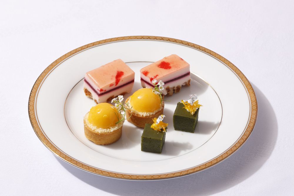 「春のアフタヌーンティー」イメージ