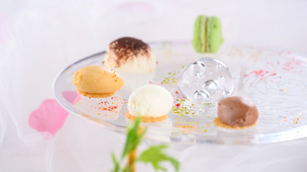 「Snow to Bloom Afternoon Tea」イメージ