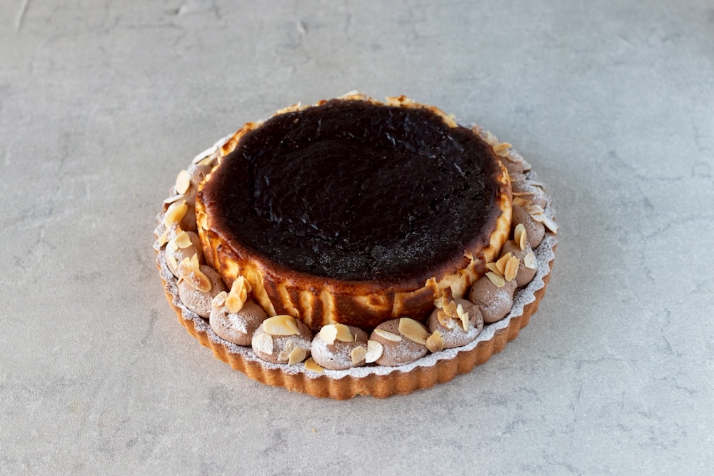 「バスクチーズタルト」ピース・税込み785円