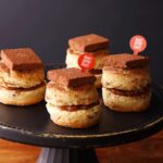 「マカダミアナッツのスコーンサンド 生チョコ&いちじくジャム」税込み490円