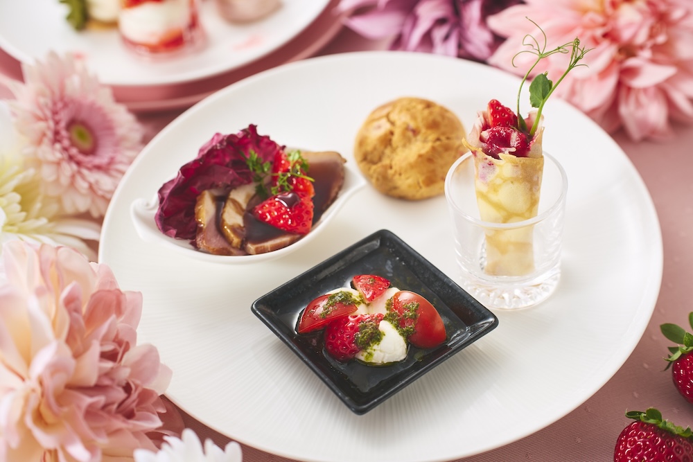 「苺アフタヌーンティーセット SPRINGバージョン」イメージ