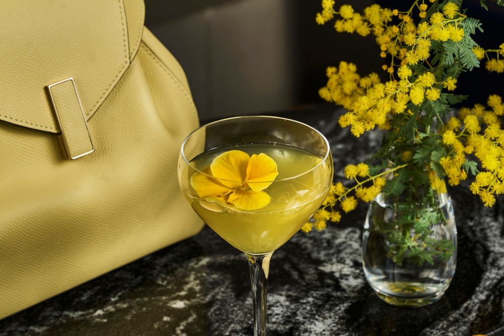 「セントレジスアフタヌーンティーwith ヴァレクトラ—イジィデ・イン・ブルーム—」イメージ