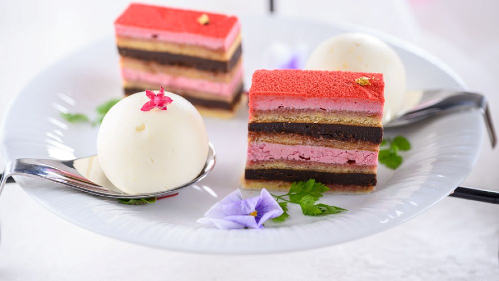 「Snow to Bloom Afternoon Tea」イメージ