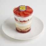 2月21・22・28日および3月1日に販売される「パティスリー プラネッツ」の「いちごのトライフル」810円