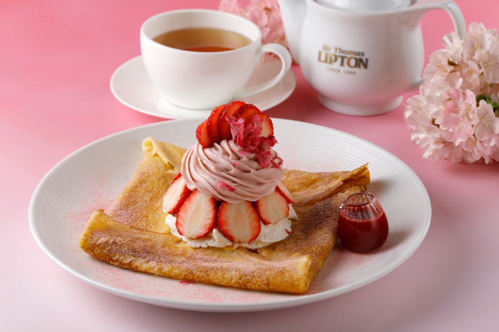 ポルタ店限定で販売される「苺とさくらのクレープ」イメージ