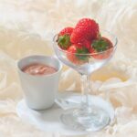 オプションメニューの「フレッシュのいちご ピンクガナッシュのディップ」税込み1,800円(サービス料含む)