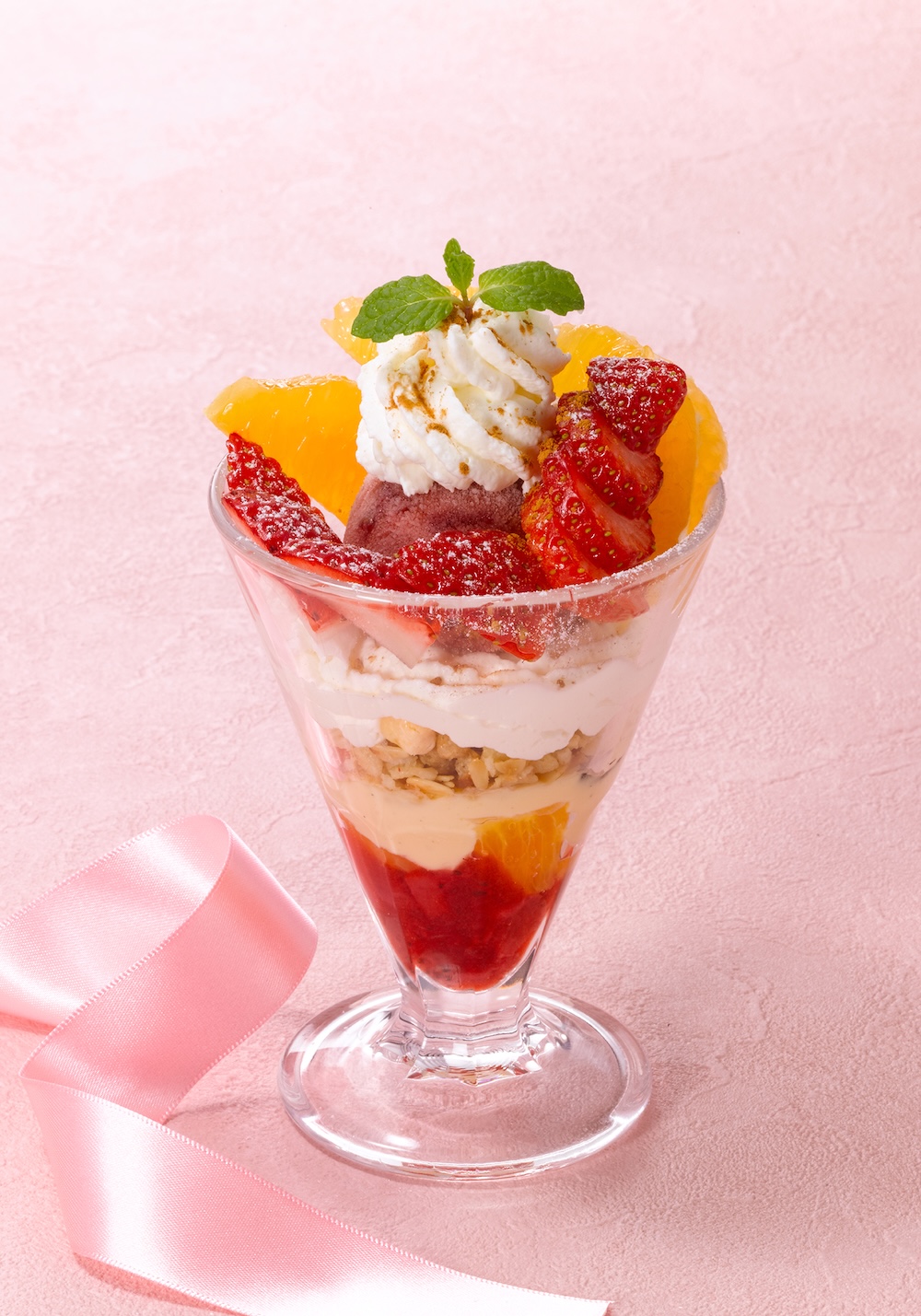 「苺と不知火のパフェ～春爛漫～」税込み1,298円